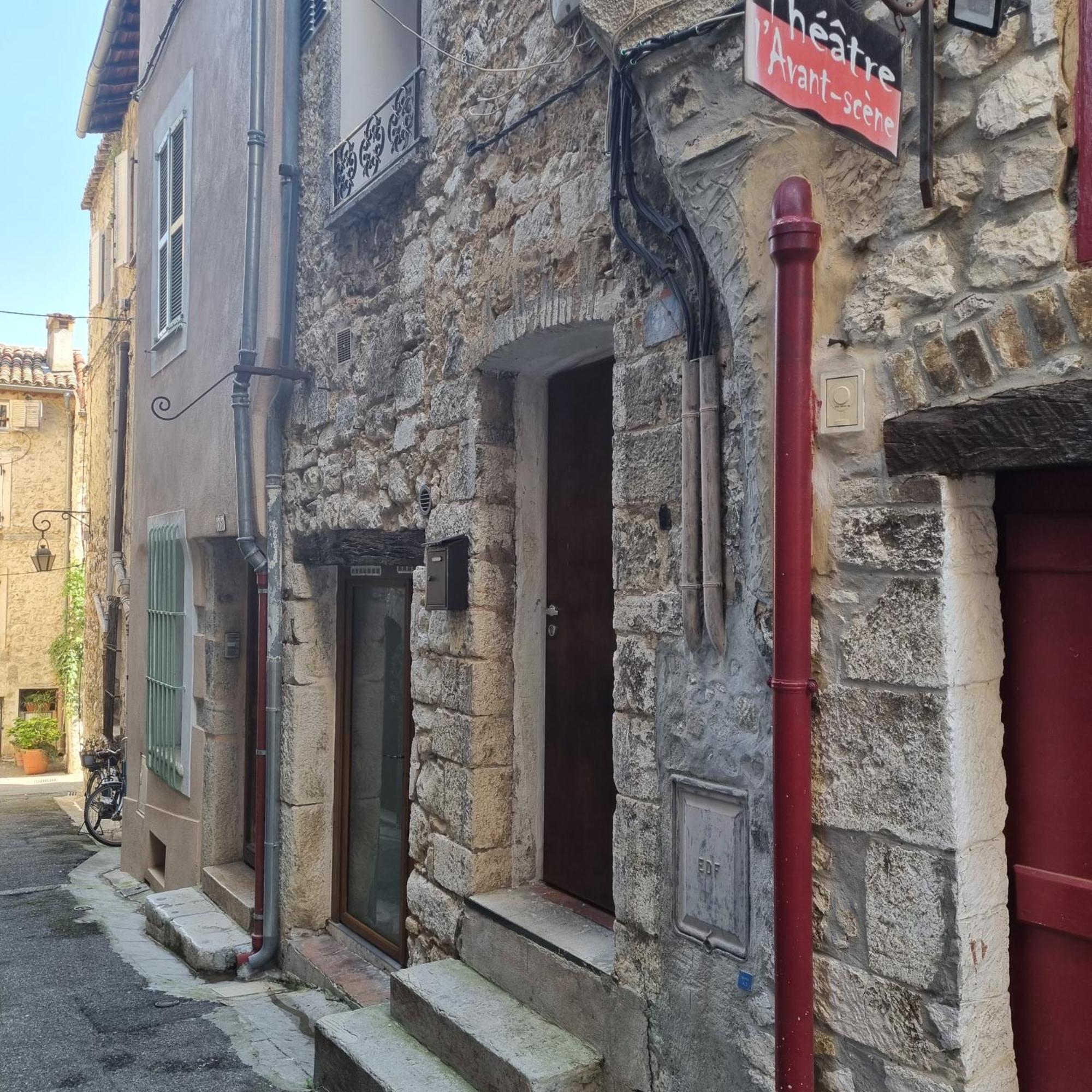 Vence... Sous Les Toits Apartment ภายนอก รูปภาพ